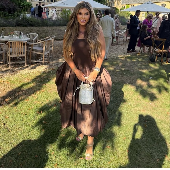 Meet your Posher, Anne - Picture 3 of 16